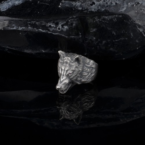 925 Sterling Silver Wolf Head Ring For Men. Solid Silver Wolf Ring with Red Eyes - Picture 6 of 10