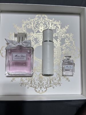 Miss Dior Blooming Bouquetギフトセット Christian Dior Miss Dior Blooming Bouquet ￼ Women's Perfume