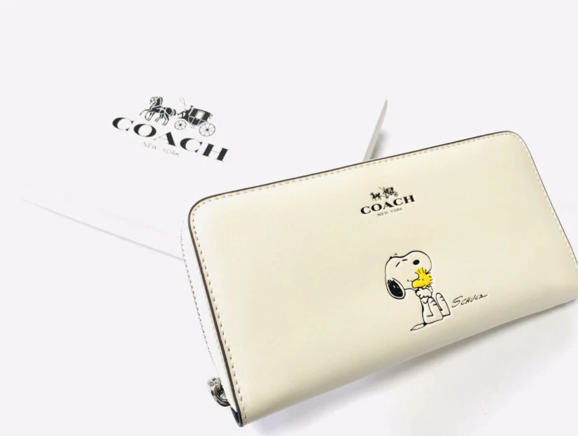COACH New long wallet leather limited edition Snoopy collaboration white byFedex