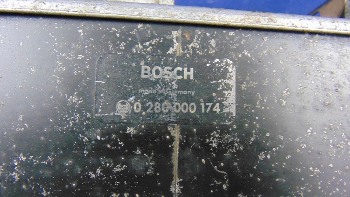 Engine Control Unit Bosch 0280000174-0 280 000 174 Lancia