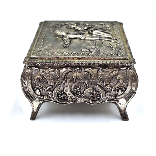 Vintage Jewelry Ring Box with Man & Woman Country Scene Metal with Red Velvet - Picture 5 of 8