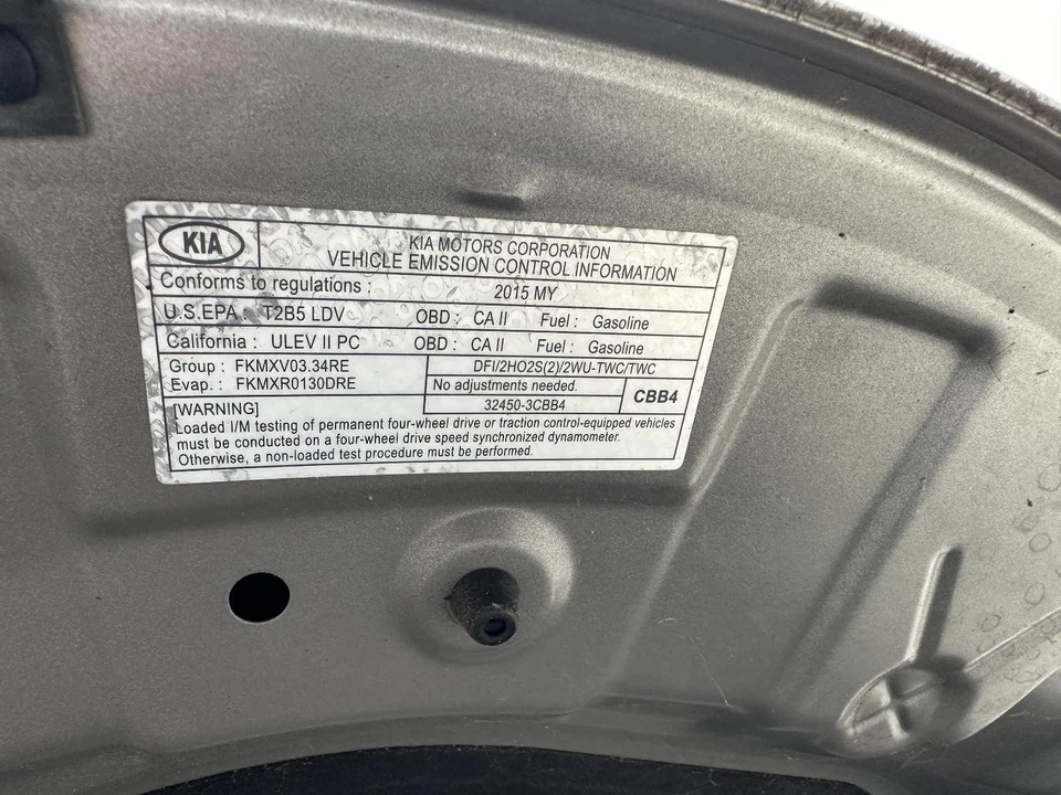 Parachoques trasero KIA SORENTO 2014 2015 sin asistencia de estacionamiento dorado código STM Foto 3 de 3