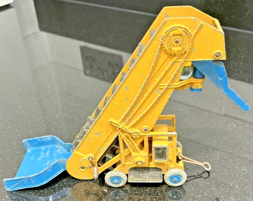 Vintage Dinky Supertoys No. #964 Barber-Greene Olding Elevator Loader