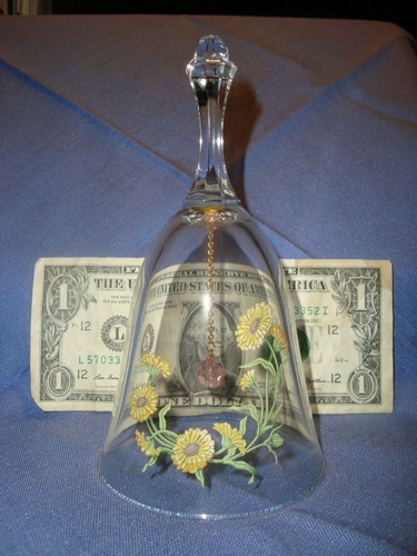 1980's Vintage AVON 24% Full Lead Crystal 6" BELL w/Calendula Flower Accents - Picture 5 of 5
