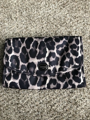 COACH GETAWAY LEOPARD OCELOT HANGING 
