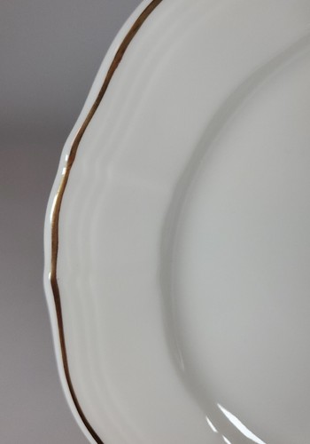 Royal Doulton HALLMARK Bread / Dessert Plate 6 1/4" White w/ Gold Trim NEW - Picture 4 of 5
