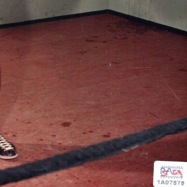 Floyd Patterson Light Heavyweight Boxer Signed Glossy 8x10 Photo PSA/DNA Auth. - Image 3 of 4