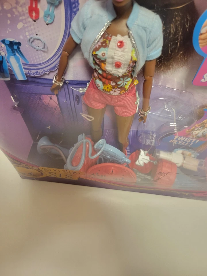 Barbie S.I.S.  Kara So In Style, Locks Of Looks -2009 Foto 3 de 4