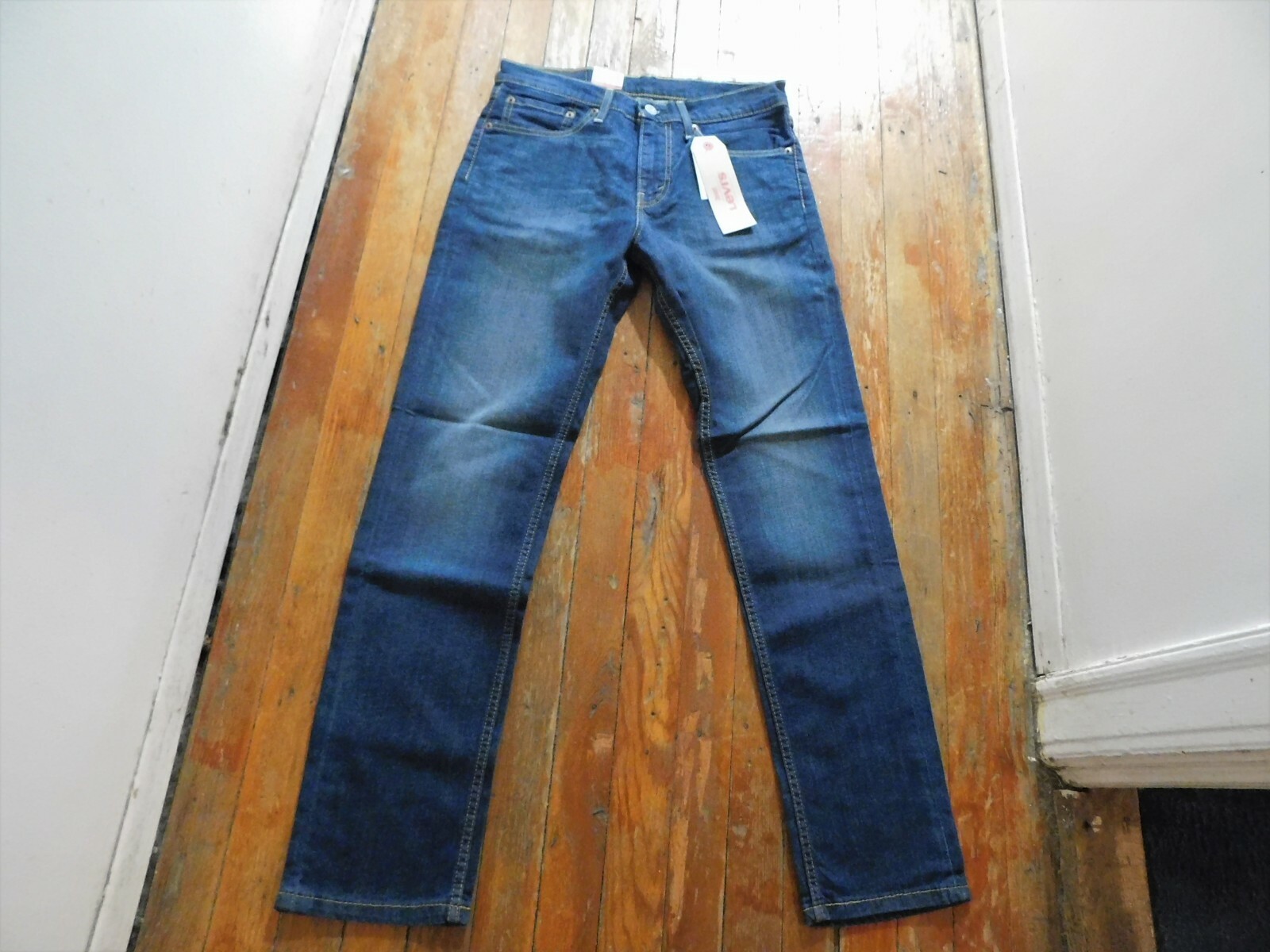 LEVIS 511 SIZE 31 X 30 COTTON-STRETCH 