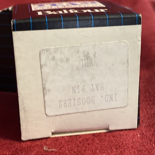 BALFOUR INDIANA HOOSIERS RINGTOP Sombrero Solapa PIN Nuevo Antiguo Stock En Caja. - Imagen 12 de 14