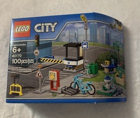 LEGO CITY: Red Sports Car (60448) Accessory Set (40170)