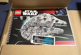 LEGO Star Wars: UCS Millennium Falcon (10179) 