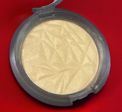 Becca Large Shimmering Skin Perfector Pressed Shade Champagne Gold *Discontinued