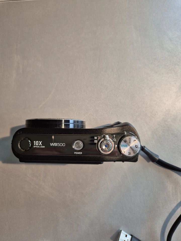 Digitalkamera Samsung WB500 - Guter Zustand - Kaum Gebrauchsspuren - Bild 3 von 4