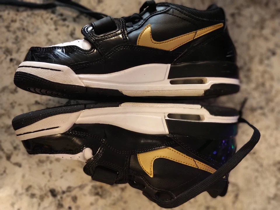 Talla 5Y Air Jordan Legacy 312 Bajo Negro Metálico Dorado Foto 3 de 4