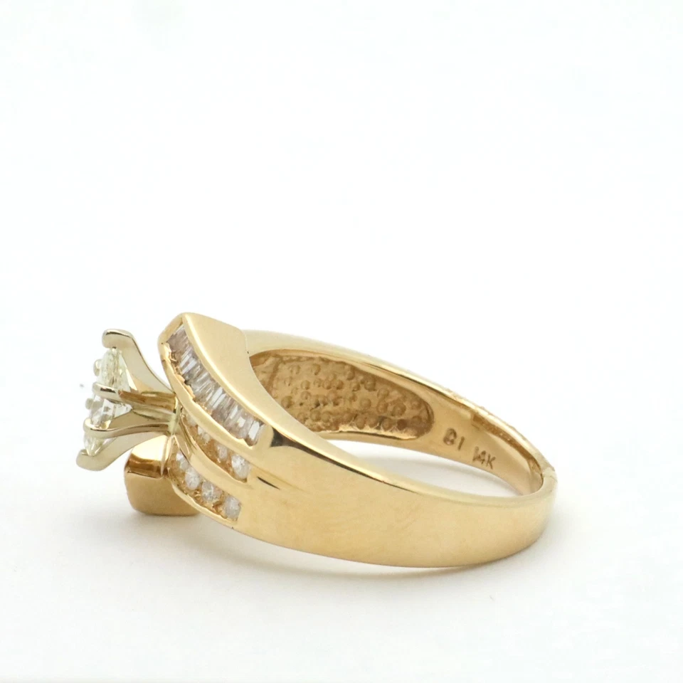 14K Gold Marquise Diamond & Round and Baguette Engagement Ring. 3/4 CTW, Vintage - Image 4 of 4