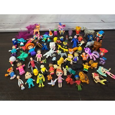 Huge Mixed Toy Figure Lot   Dolls, Animals, Characters & More