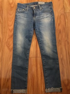 Ag-Adriano-Goldschmied-stilt-roll-up-cigarette-rollup-Jean-S-25