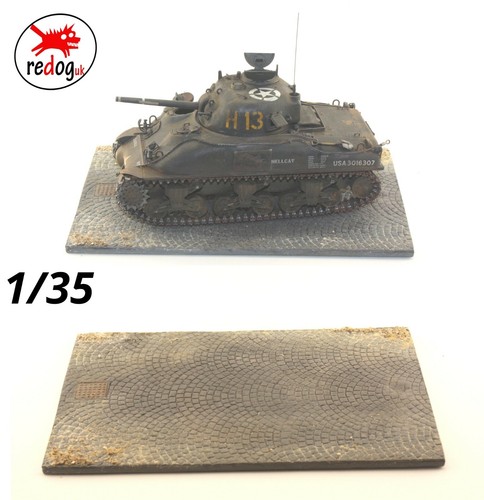 Redog 1/35 Display Base size -135mm/205mm - Picture 2 of 3