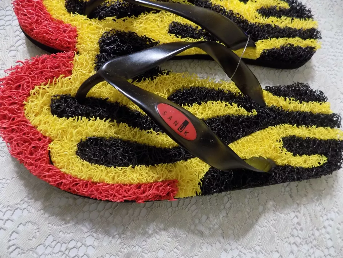 NEW Sanuk Mens Sandals Flip Flop Mens Size 9 SMS2831 Free