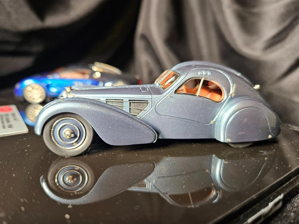 RARE Veyron 16.4 57SC Atlantic 1936 1:43 Scale Inv. #0402 - Image 3 of 3