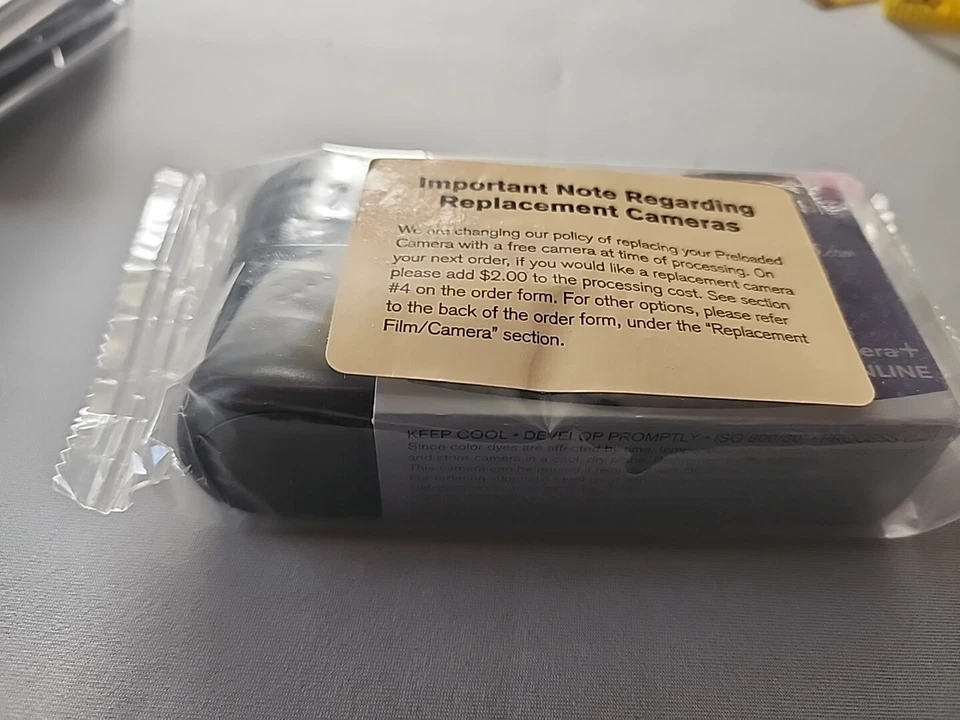 PhotoWorks Single Use Camera 27 Exposures 400 Film 35mm Sealed NOS Untested VTG - Image 2 of 3