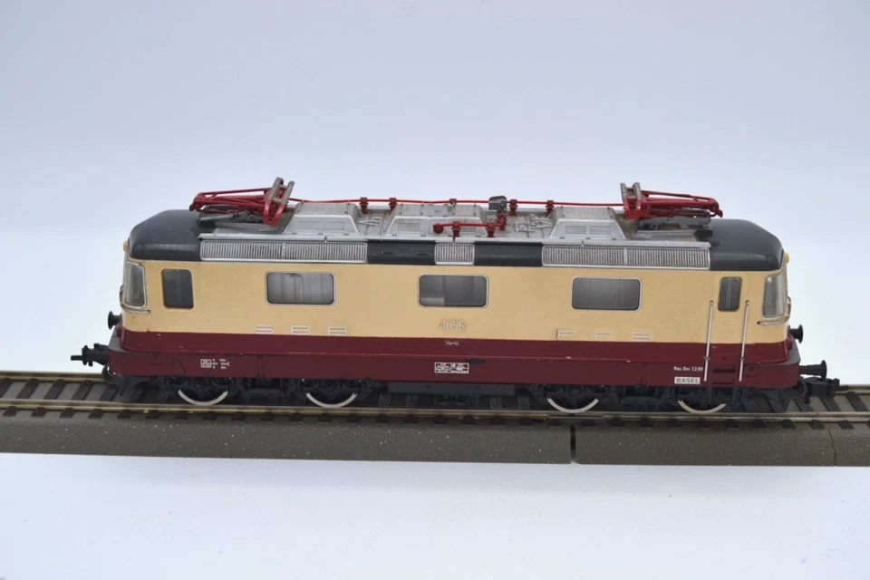 FLEISCHMANN 4341  LOCOMOTIVE ELECTRIQUE Re 4/4 1156 LIVREE TEE CFF SBB FFS HO - Photo 2/4