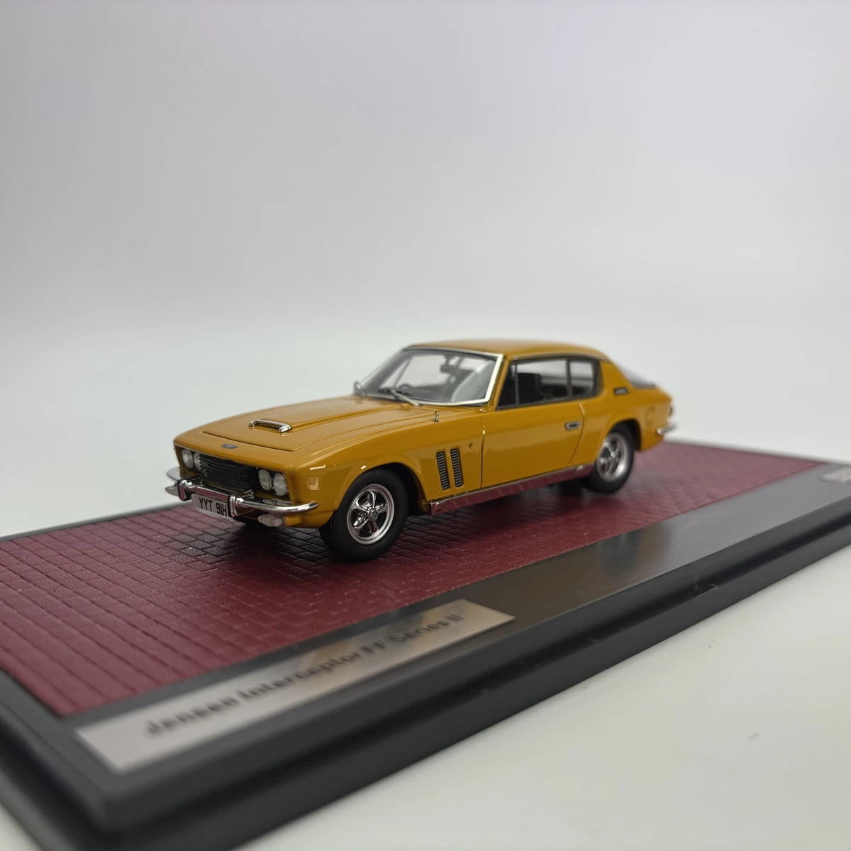 Enco Models 1/43 EN09S - Jensen Interceptor Coupé - Gris (Silver) - Occasion