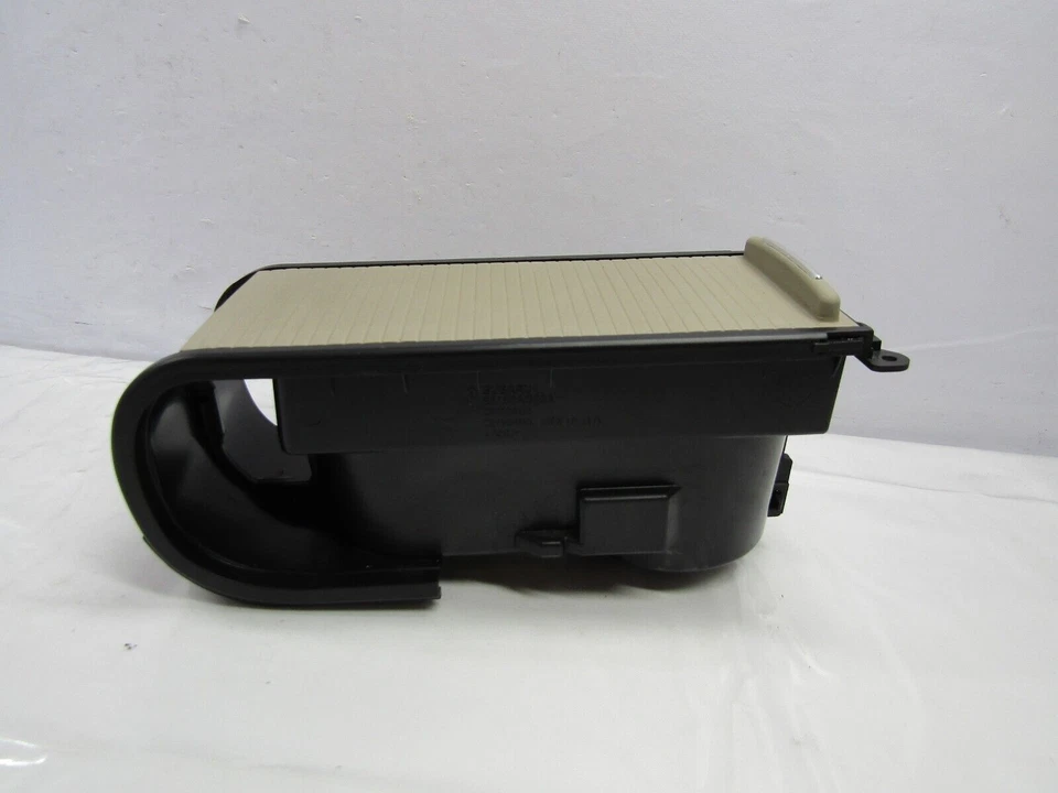 Держатель подстаканника для центральной консоли Subaru Outback 2008-2009 годов выпуска сворачивающийся для хранения изготовитель оборудования - Изображение 3 из 4