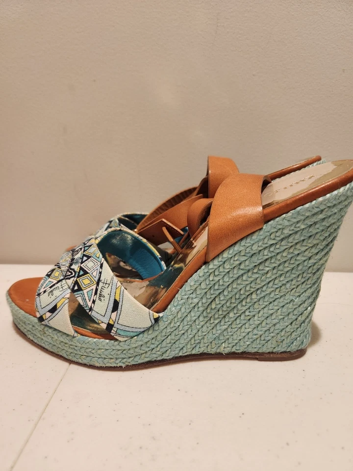 Usado, Emilio Pucci, wedges, tamanho 41 UE feito na Espanha bom estado - Imagem 2 de 4