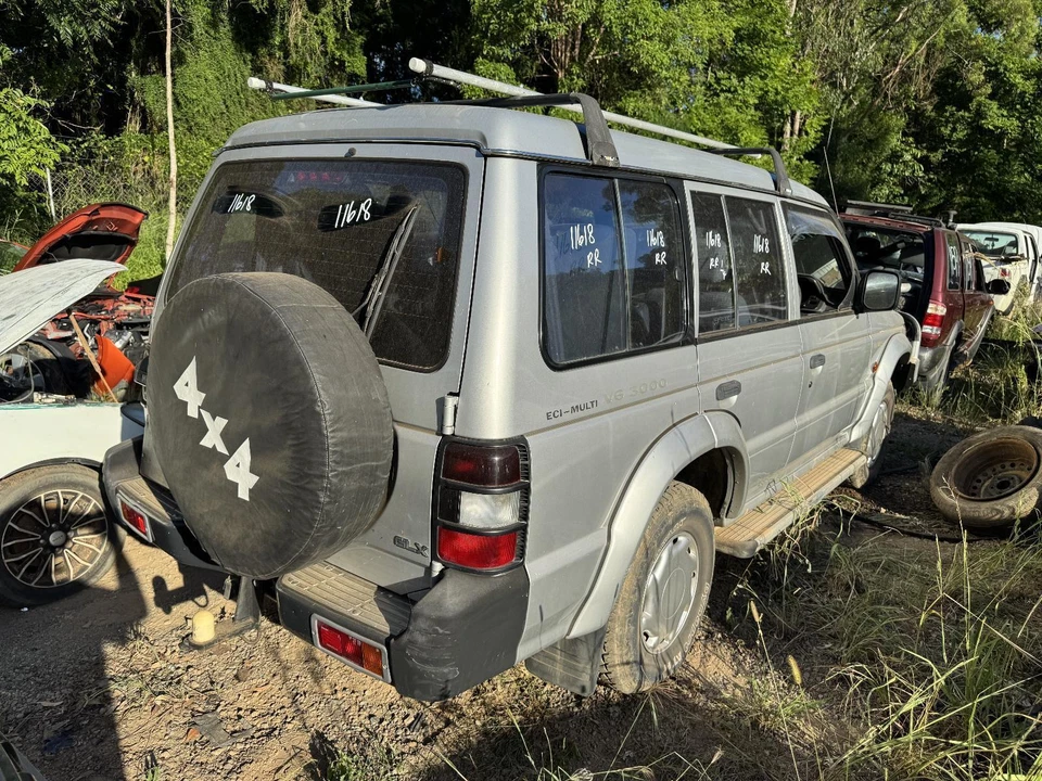 MITSUBISHI PAJERO NH-J-K-L 05/91-04/00 REAR SCREEN GLASS, REAR WINDSCREEN Statio - image 3 of 4