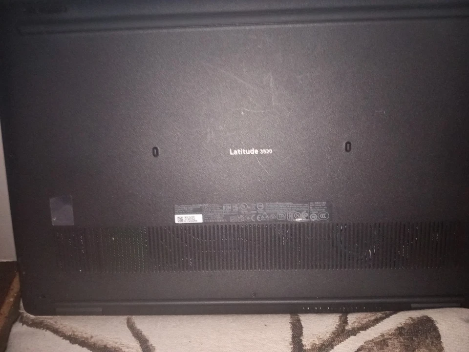 Dell Latitude 3520 15.6" (256GB SSD, Intel Core i5 11th Gen., 2.40 GHz, 8GB)..., photo 2 of 4