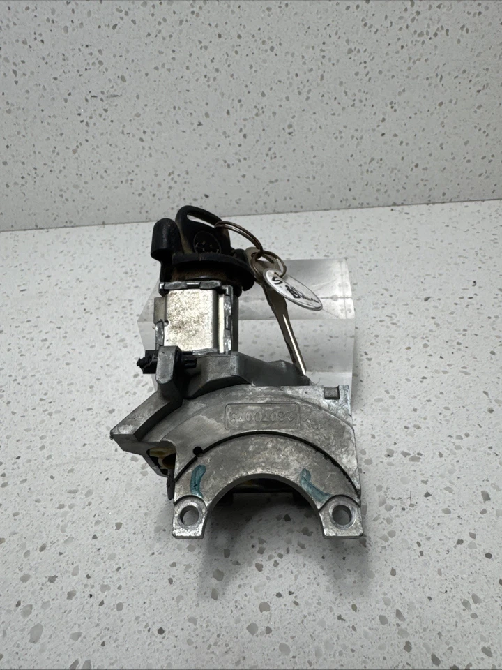 Chevrolet S Truck S10 2000 encendido con llaves 26070075 usado B471-16 Foto 3 de 4