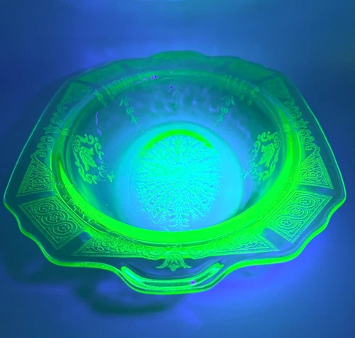 Anchor Hocking Cameo Ballerina Green Oval Platter Depression Glass Glows Uranium