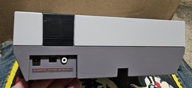 Nintendo NES Action Set Consola Hogar Con Mandos, Zapper, Cables y Juego