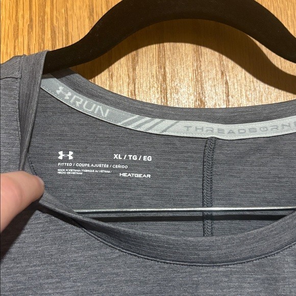 Under Armour women's XL heat gear threadborne run fitted athletic tshirt tee thumbnail 4
