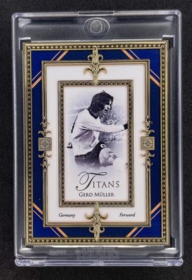 Futera 2023 Gerd Müller Titans /14 Gold Framed Bayern München