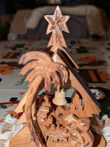 Vtg Hand Carved 3-D Olive Wood Manger Nativity Set From Holy Land in Israel 5" - Picture 3 of 12
