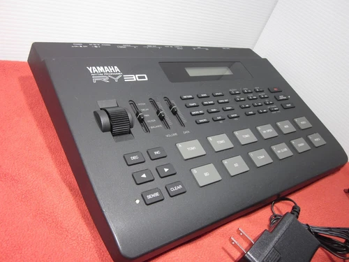 Yamaha RY30 Drum Rhythm Machine Tested New Battery w/ power supply Made in Japan