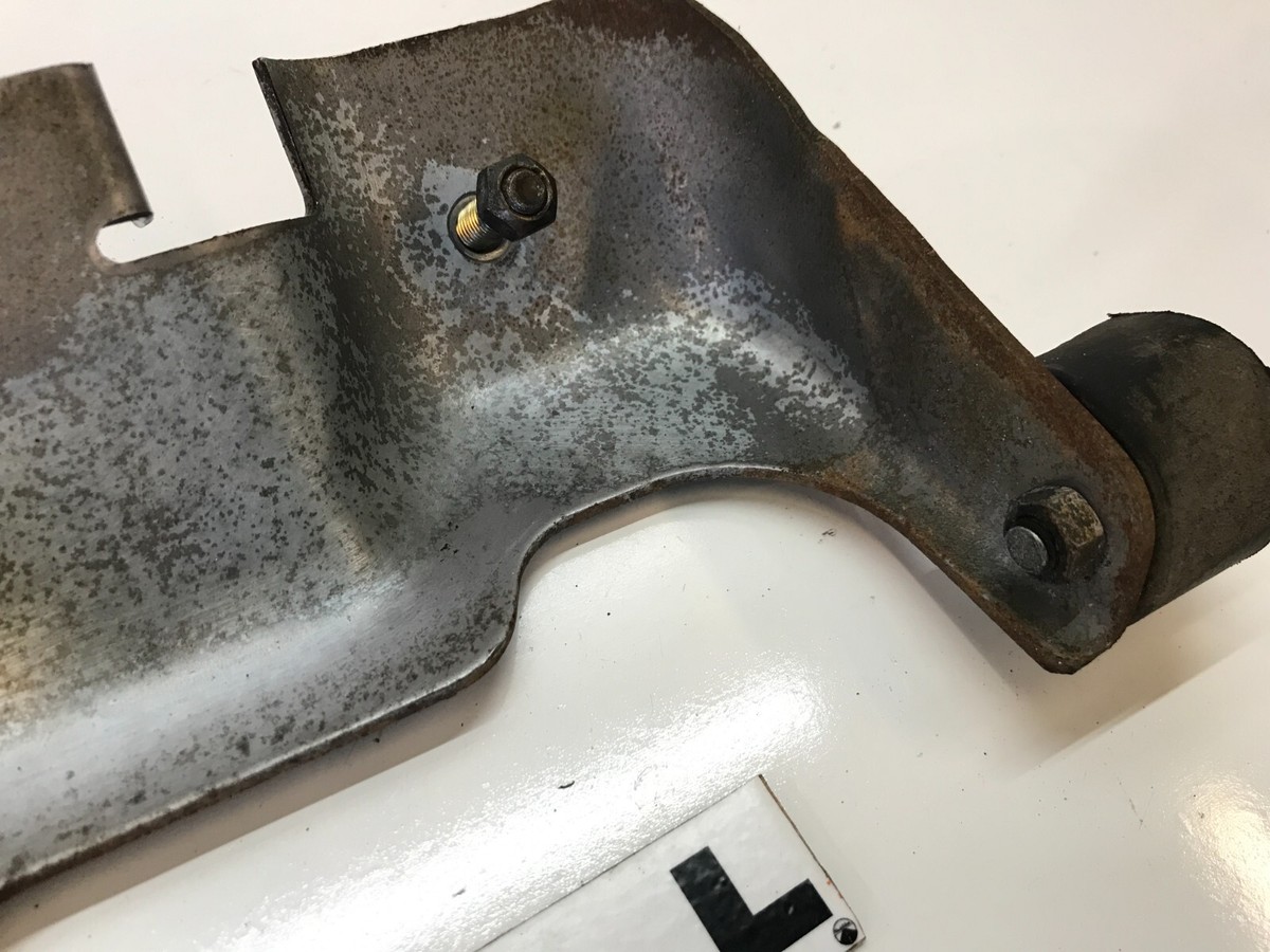 84-89 Nissan 300ZX Z31 Manual Transmission Bracket Rear OEM