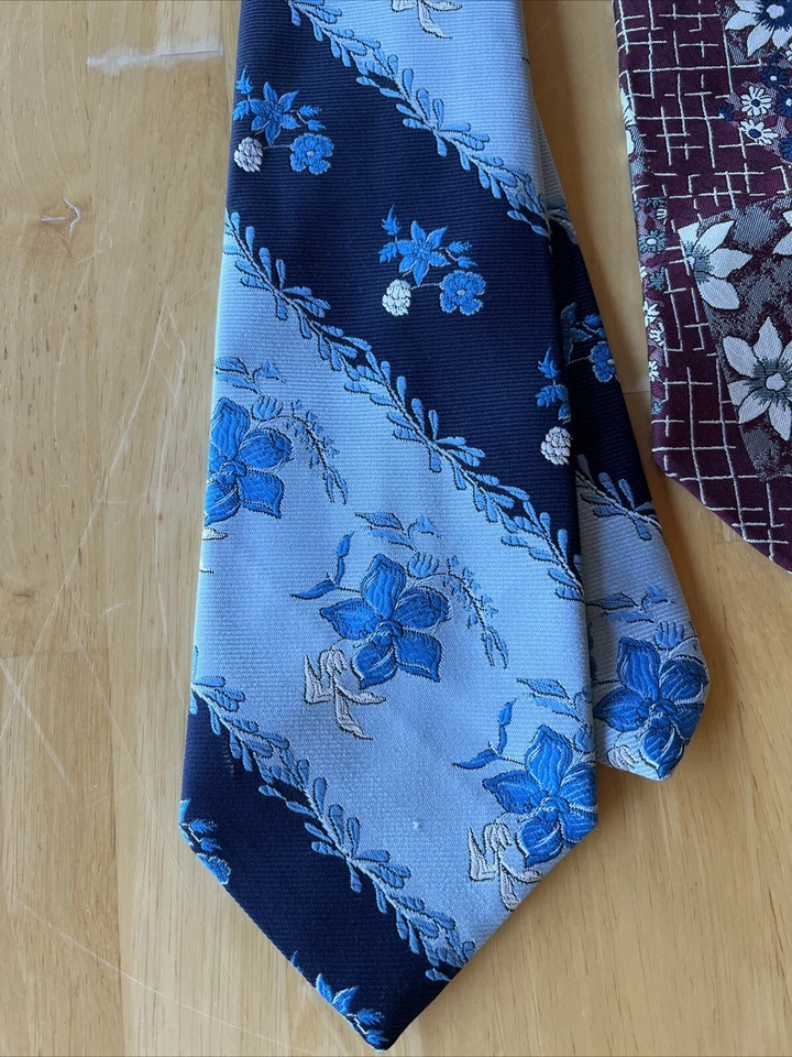 Lote De Colección Corbatas Hombre Años 70, Boho, Hippie, Retro, Floral, Rayas, Azul, Marrón Foto 2 de 4