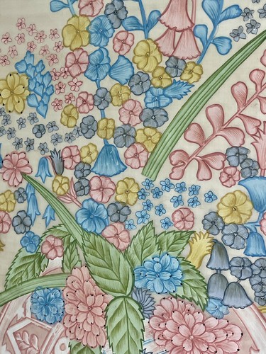 Exceptional Oversized Antique Chinoiserie Floral Still Life Painting On Silk - Picture 3 of 7