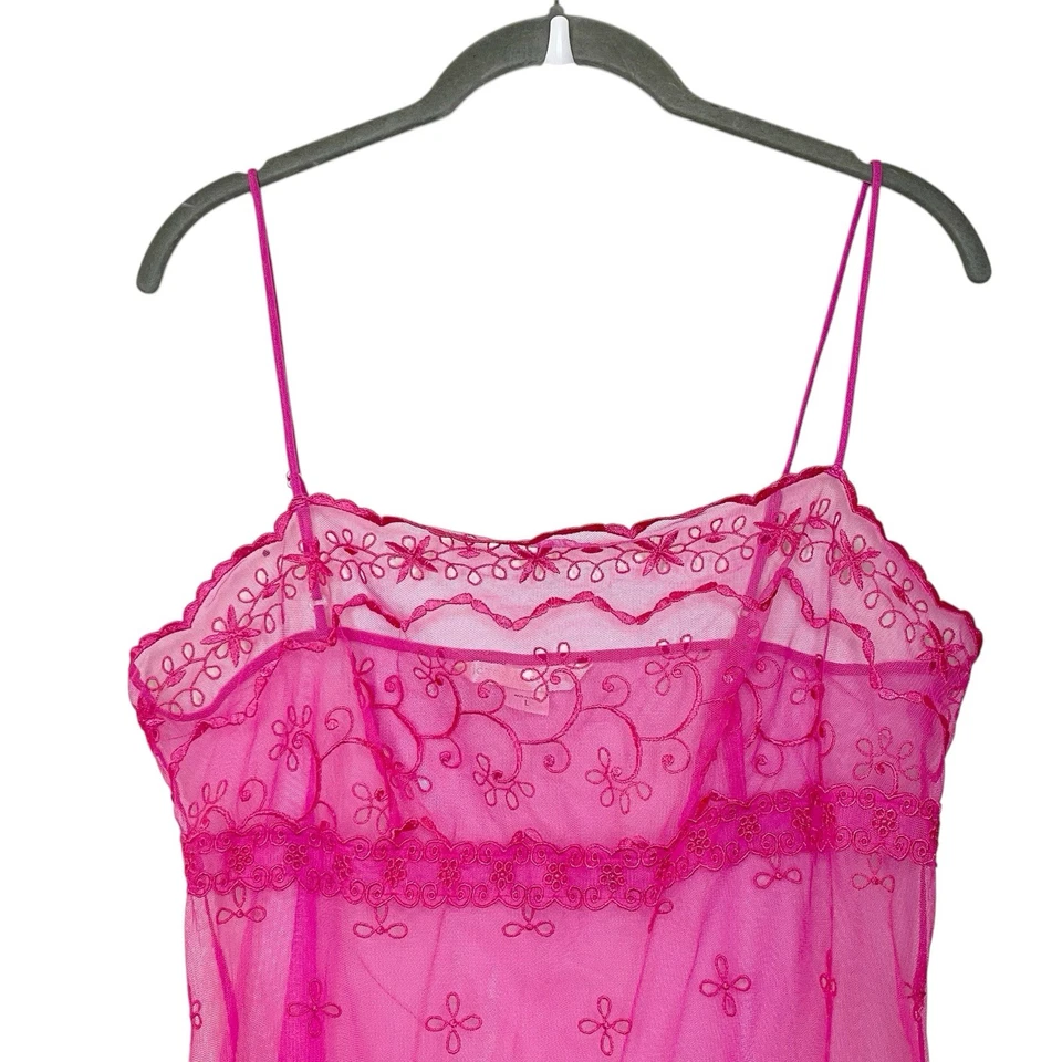 复古 Y2K 2004 Victoria’s Secret 婴儿娃娃孔眼透明网眼迷你懒人连衣裙粉色 — 第 3/4 张图片