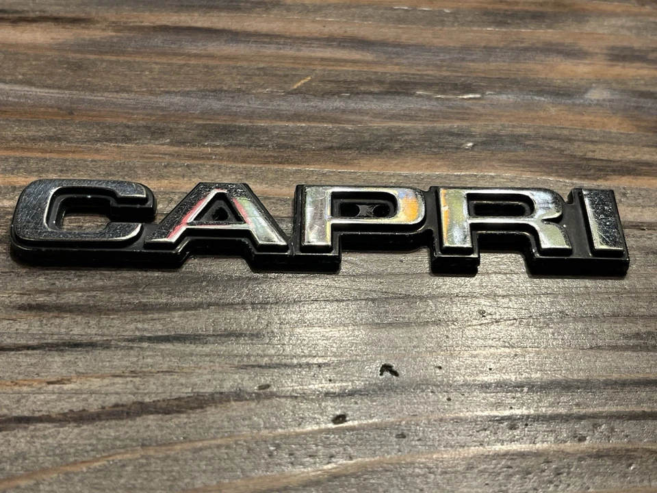 1979 1980 1981 1982 1983 1984 1985 1986 Mercury Capri cubierta insignia excelente estado Foto 4 de 4