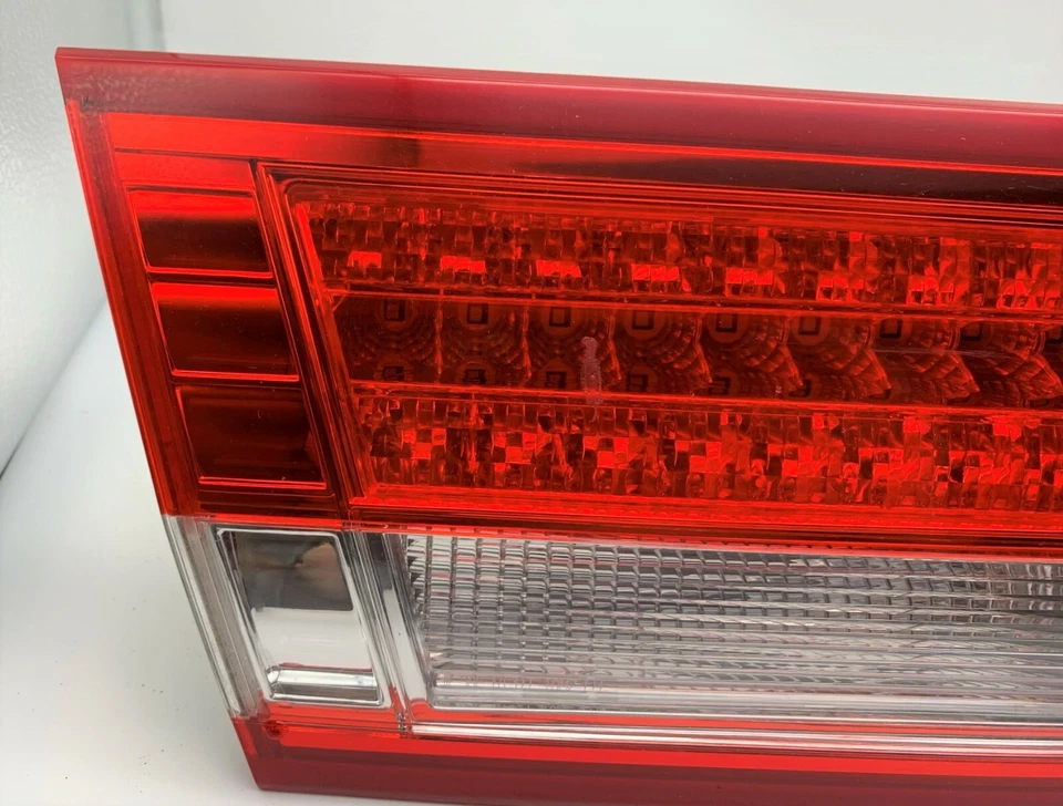 OEM 10-12 Lincoln MKZ híbrido trasero izquierdo conductor interior trasero maletero tapa luz lámpara Foto 2 de 4