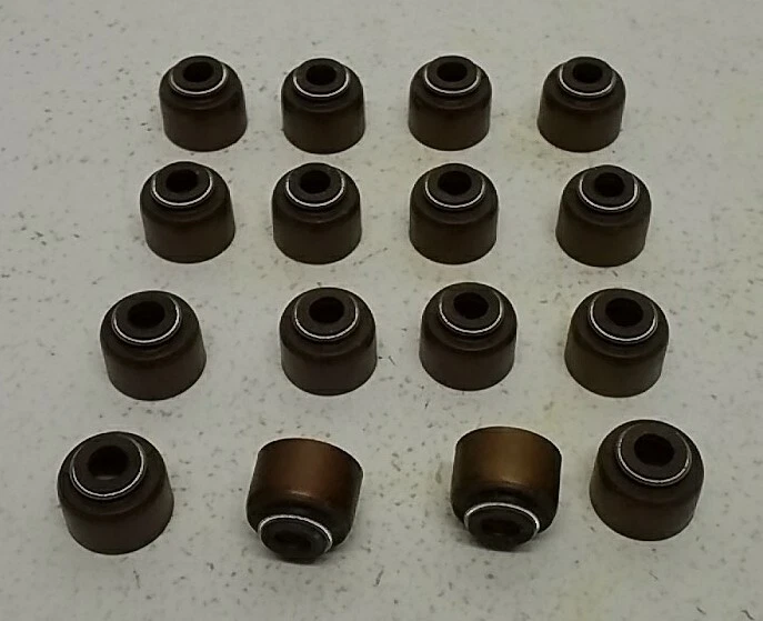 216-1204 Clevite Engine Valve Stem Seals – Set of 16 High-Quality Seals - Image 3 of 4