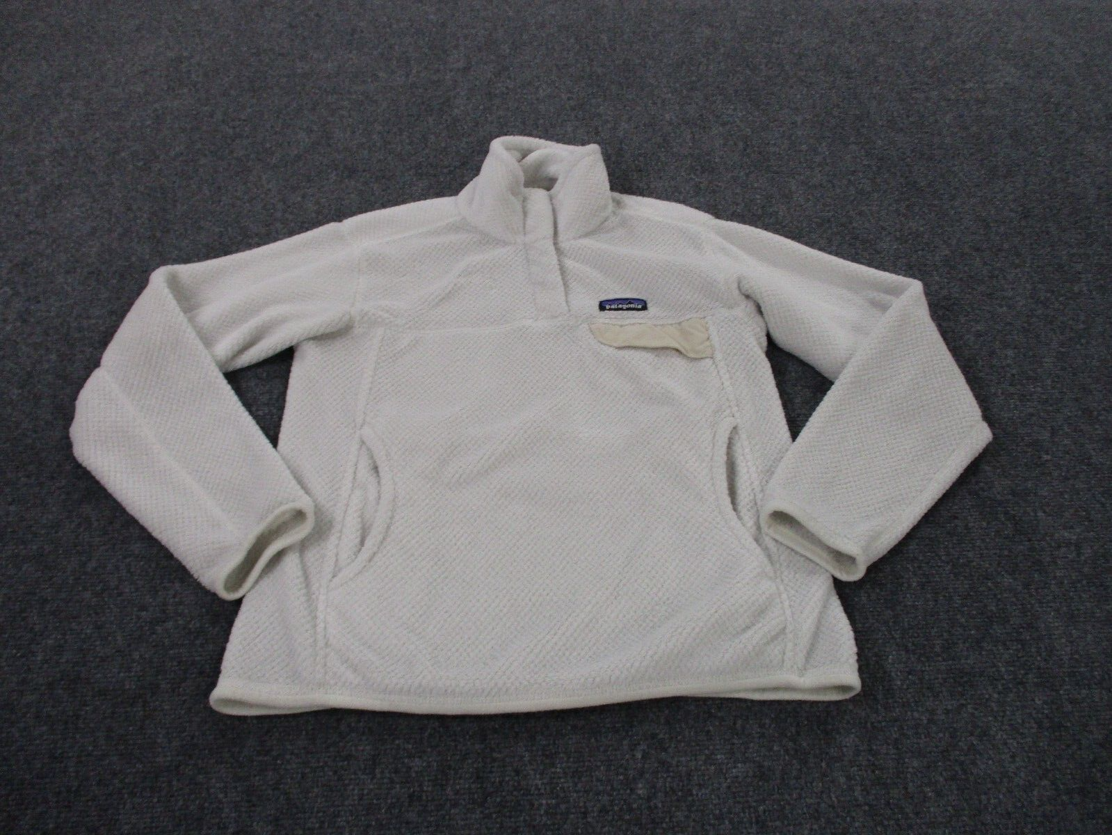 Patagonia Snap-T Fleece Jacket for Women White Fuzzy Logo Pocket Outdoor