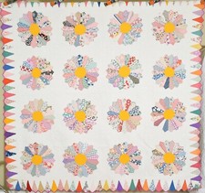 Vintage Dresden Plate Antique Quilt, Petal Border DENSE HAND QUILTING 