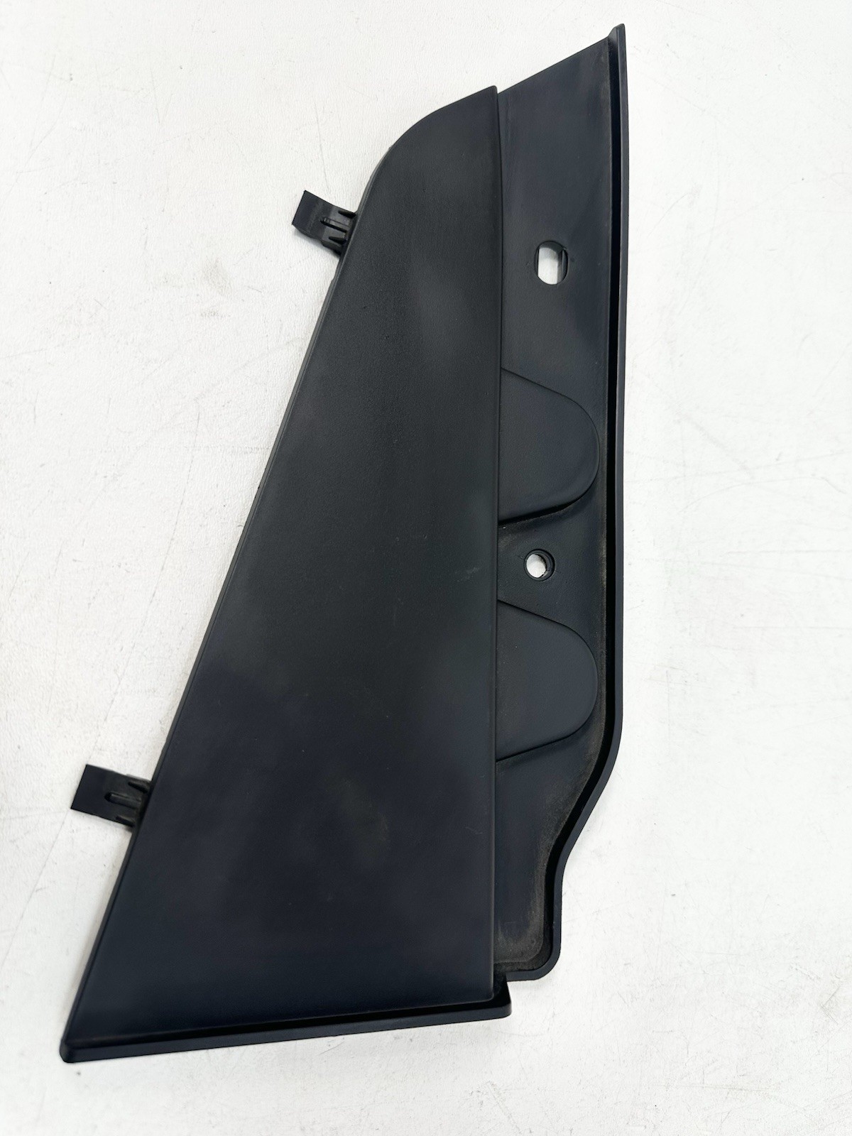 Maserati Ghibli 2014-2021 Front Right Trim panel P/N 670010524