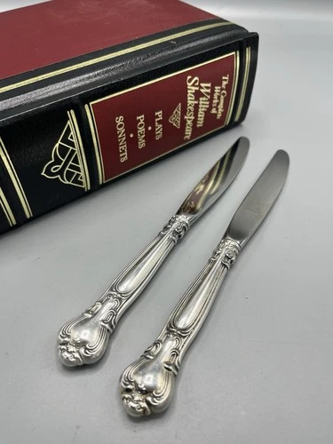 2 Gorham Chantilly Sterling Silver Dinner Place Setting Knives 9 1/8" - No Mono